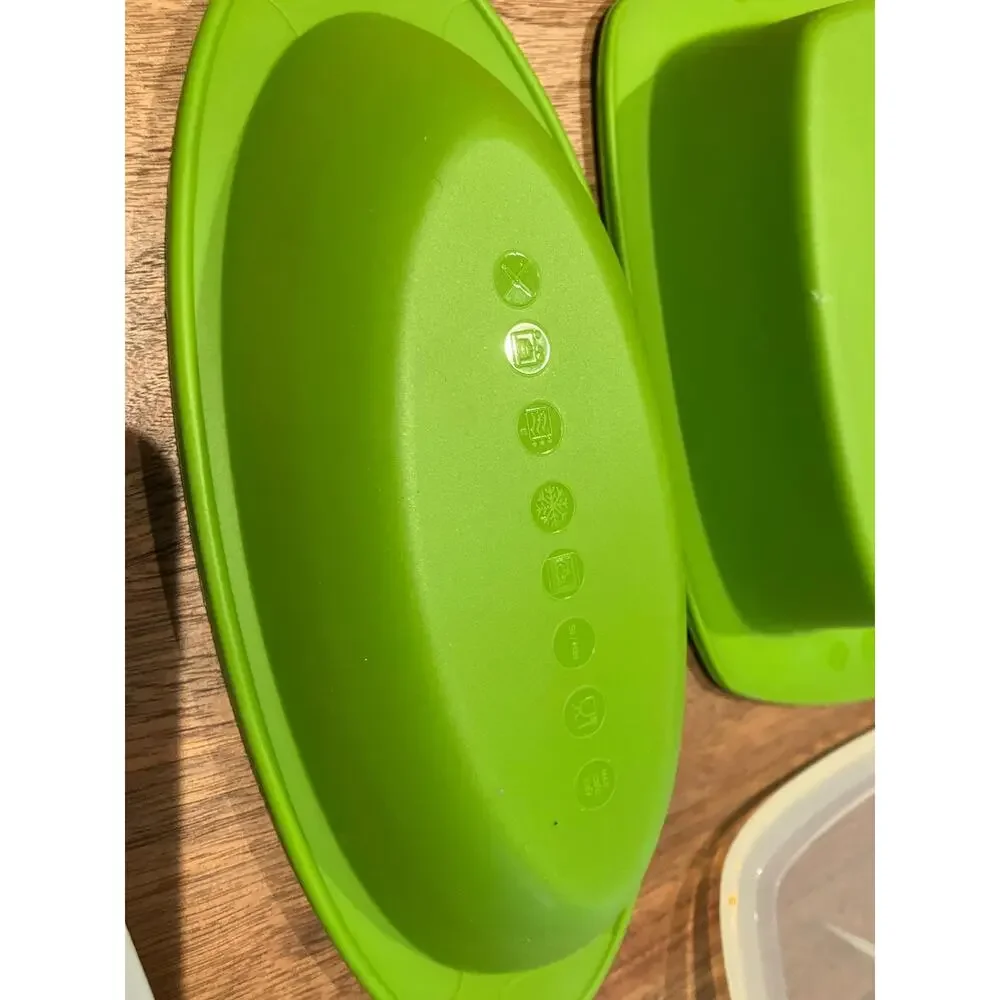 Mastrad 3 Piece Microwave Steamer Set, Green, Paris with Recipe Manual, Silicone